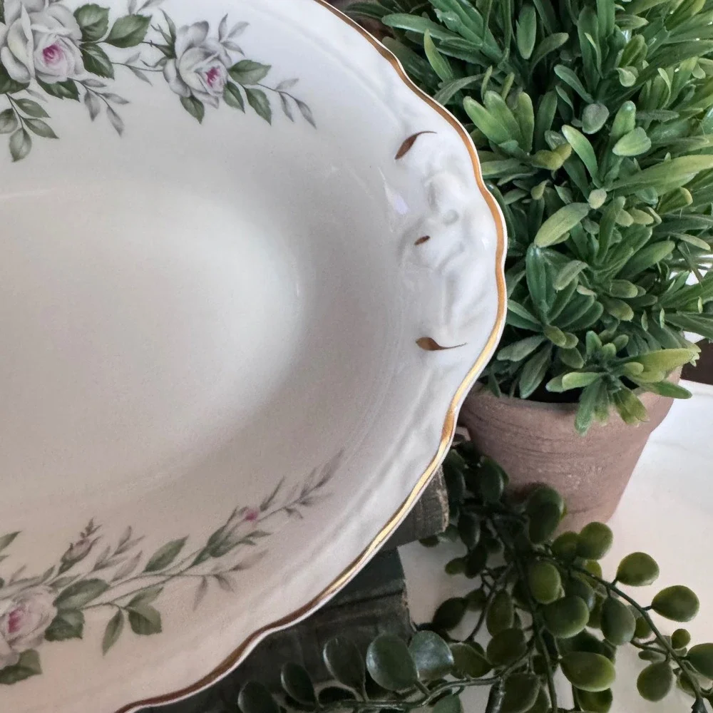 Prestige Fine China Mount Vernon Oval Vegetable Bowl White Rose Gold Trim 10